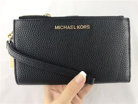 michael kors jet set wristlet wallet